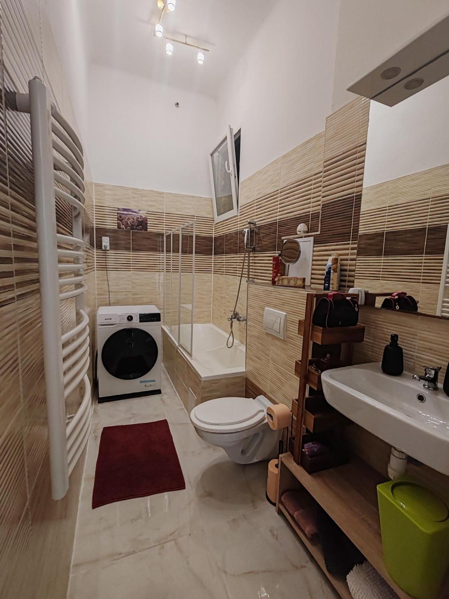 Tatra6 Fourthfloor Apartment Budapest